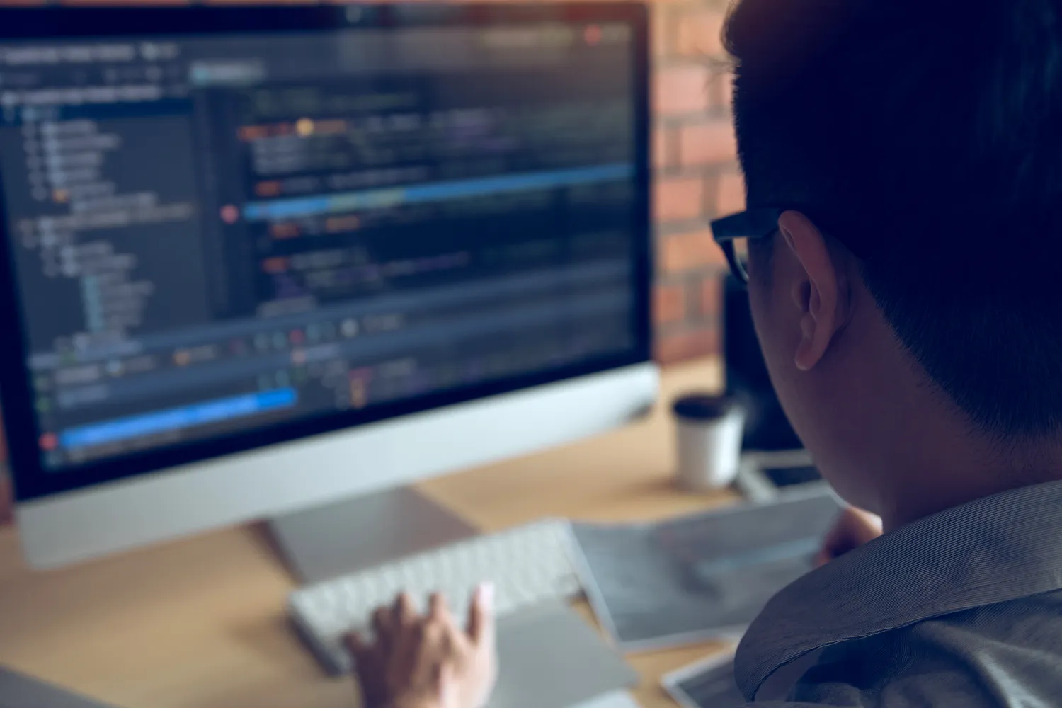 Cover for E-commerce Web Design Tips for Rhode Island Retailers